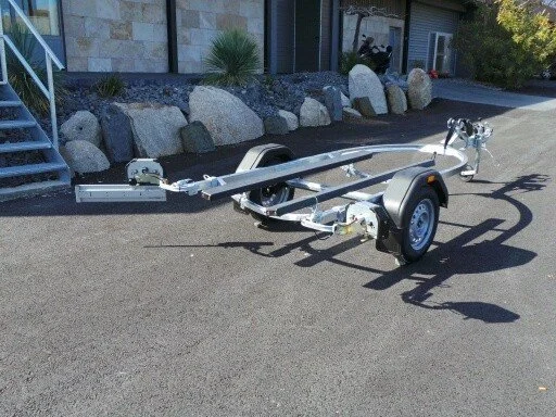 3305-porte-jet-ski.webp BRENDERUP Unterwasser-Skiständer