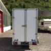 8603_9304042757294-1.webp Verkaufsanhänger Saris FW mit Klappe