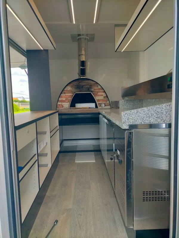 Pizzaanhänger FOODTRUCK 360