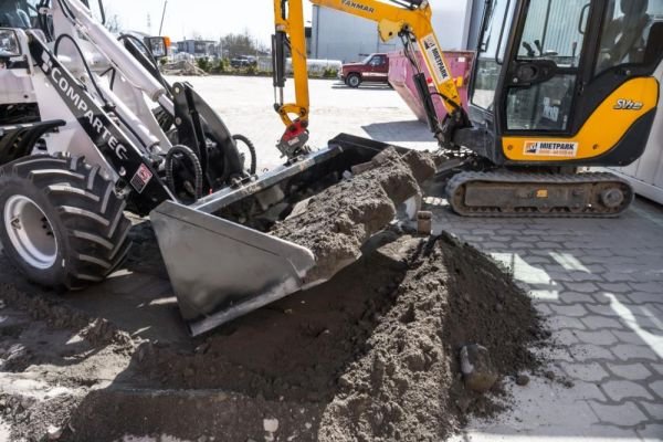 Radlader 800 kg – Knicklenkung, CT-W8I – Gebrauchtgerät