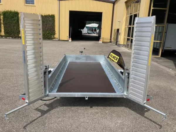 aktionsanhaenger_wl300v_305x159x30_3000kg_alu_rampen_neues_system_h4.jpg.webp Baumaschinenanhänger HUMER H02ABU3015‑30‑14AR