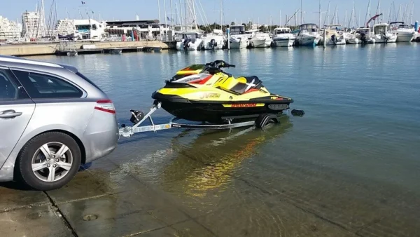 porte-jet-ski-immergeable-brenderup.webp BRENDERUP Unterwasser-Skiständer