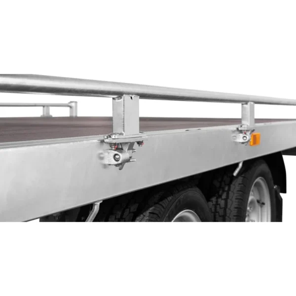 remorque-transporteur-porte-voiture-basculant-saris-2.webp Maschinentransportanhänger – SARIS